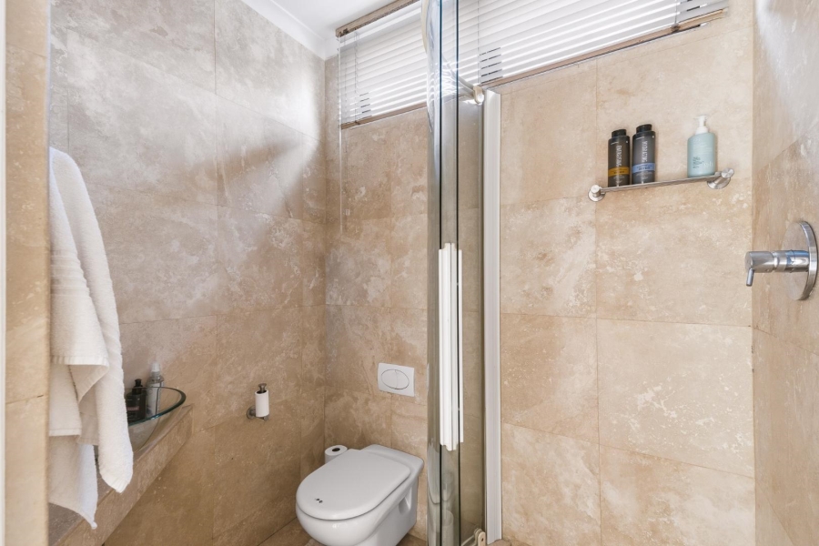 4 Bedroom Property for Sale in Fresnaye Western Cape